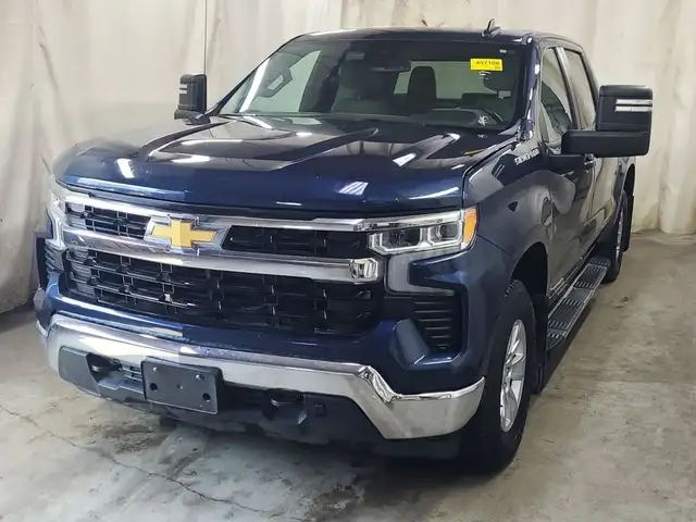 2023 Chevrolet Silverado 1500 LT 4WD - Crew, 5.3L, Trailering Pa - Photo 2