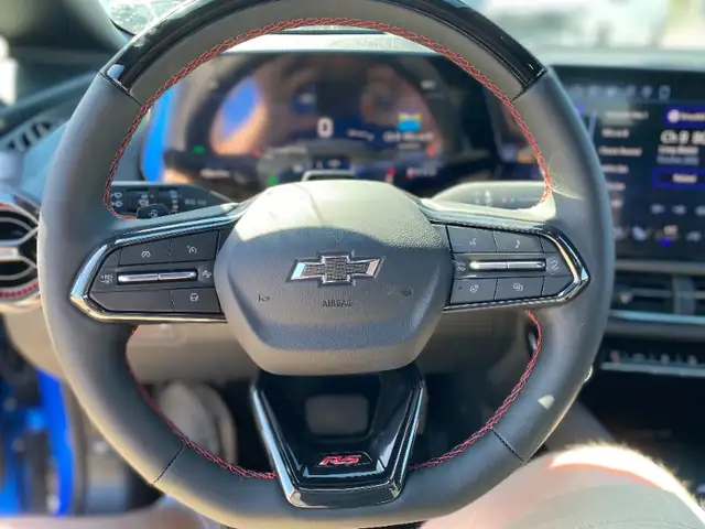 2026 Chevrolet Equinox EV RS Leather|Heated & Cooled Seats|Sunro - Photo 4