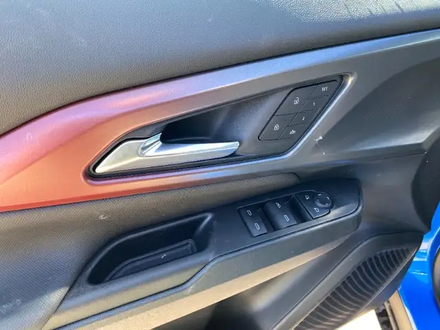 2026 Chevrolet Equinox EV RS Leather|Heated & Cooled Seats|Sunro - Photo 12