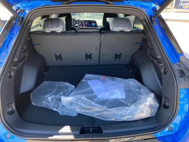 2026 Chevrolet Equinox EV RS Leather|Heated & Cooled Seats|Sunro - Photo 14