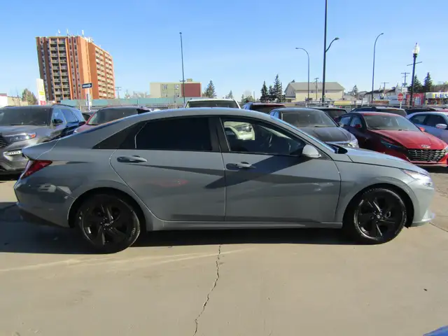 2022 Hyundai Elantra Preferred IVT w/Sun & Tech Package / LANE D - Photo 6