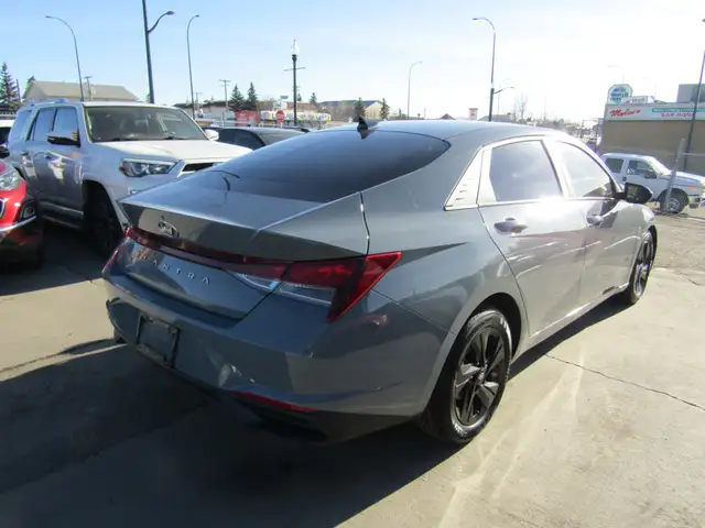 2022 Hyundai Elantra Preferred IVT w/Sun & Tech Package / LANE D - Photo 7