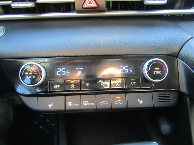 2022 Hyundai Elantra Preferred IVT w/Sun & Tech Package / LANE D - Photo 19