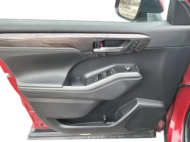 2023 Toyota Highlander Hybrid Limited Limited | Ventilated/He... - Photo 16