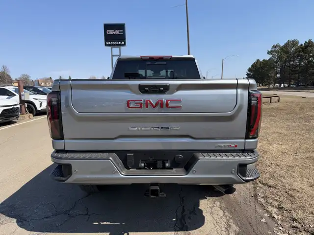 2026 GMC Sierra 2500HD AT4 - Leather Seats - $749 B/W - Photo 6