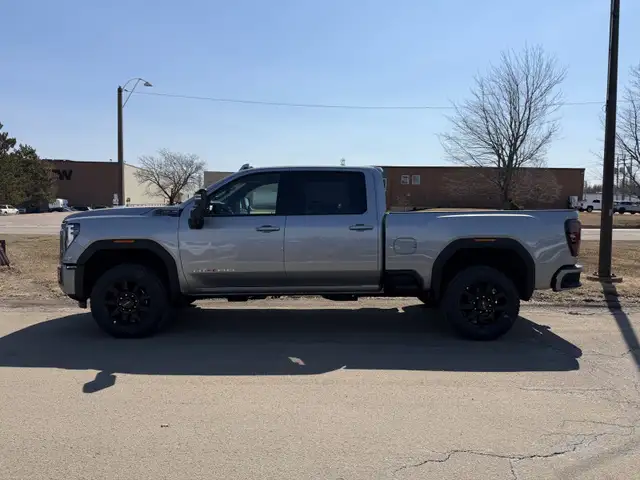 2026 GMC Sierra 2500HD AT4 - Leather Seats - $749 B/W - Photo 8