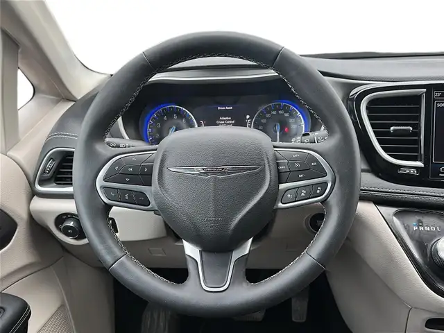 2023 Chrysler Pacifica Touring-L Touring L | AWD | SAVE $23,0... - Photo 15