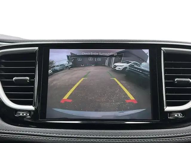 2023 Chrysler Pacifica Touring-L Touring L | AWD | SAVE $23,0... - Photo 17