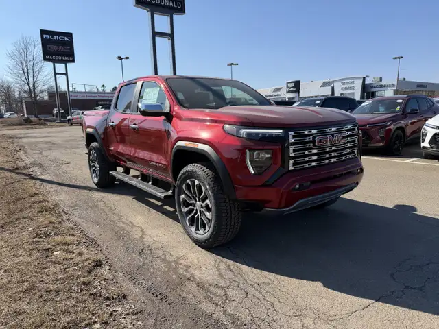 2026 GMC Canyon Denali - Leather Seats - Sunroof - $485 B/W - Photo 3
