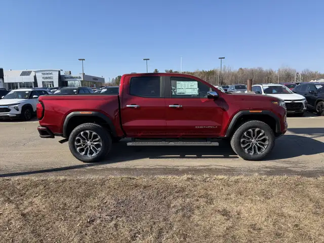 2026 GMC Canyon Denali - Leather Seats - Sunroof - $485 B/W - Photo 4