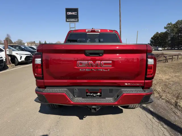 2026 GMC Canyon Denali - Leather Seats - Sunroof - $485 B/W - Photo 6