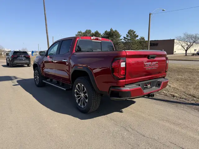 2026 GMC Canyon Denali - Leather Seats - Sunroof - $485 B/W - Photo 7