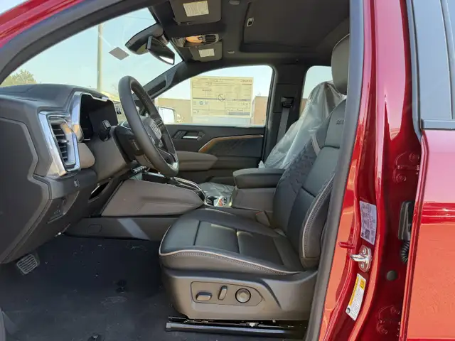2026 GMC Canyon Denali - Leather Seats - Sunroof - $485 B/W - Photo 11