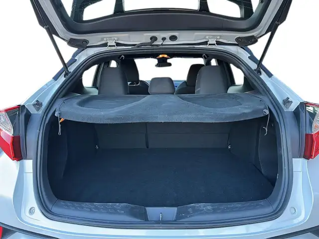 2022 Toyota C-HR XLE Premium XLE Premium | Adaptive Cruise - Photo 9