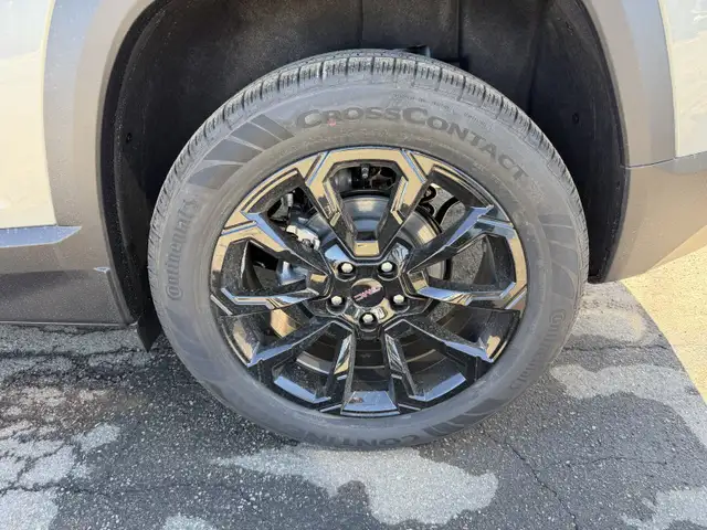 2026 GMC Terrain Elevation AWD - Sunroof - Premium Package - $34 - Photo 5