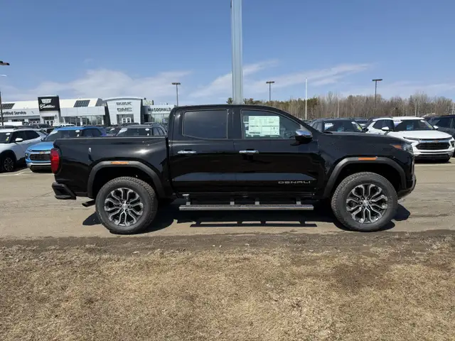 2026 GMC Canyon Denali - Leather Seats - Sunroof - $480 B/W - Photo 4