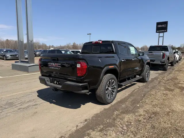 2026 GMC Canyon Denali - Leather Seats - Sunroof - $480 B/W - Photo 5
