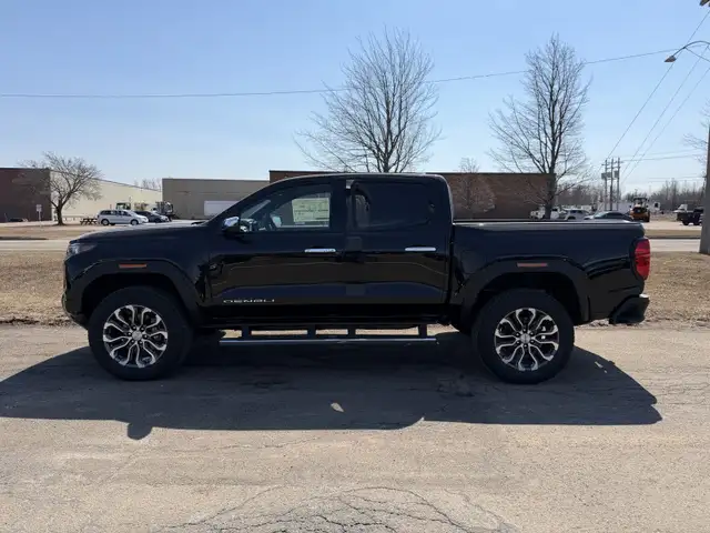 2026 GMC Canyon Denali - Leather Seats - Sunroof - $480 B/W - Photo 8