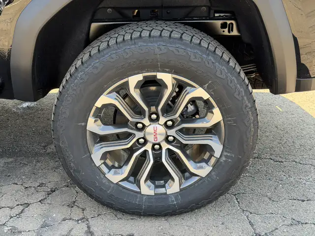 2026 GMC Canyon Denali - Leather Seats - Sunroof - $480 B/W - Photo 9