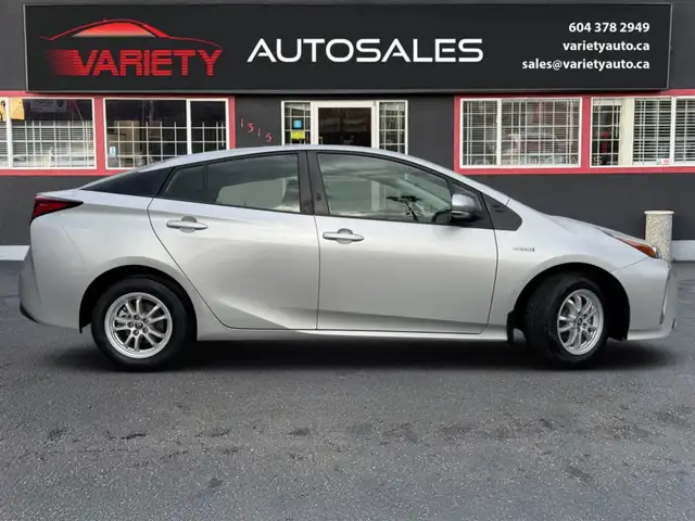 2019 Toyota Prius AWD-e, Fuel Efficient | All-Weather Capability - Photo 5