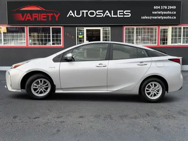 2019 Toyota Prius AWD-e, Fuel Efficient | All-Weather Capability - Photo 6