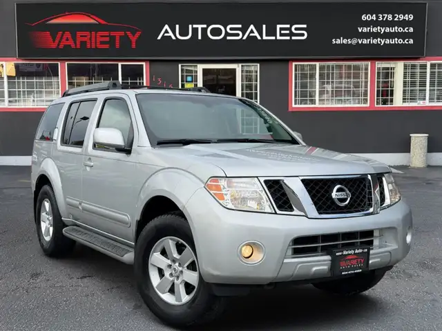 2012 Nissan Pathfinder 4WD 4dr V6 SV, 7 Passenger | Backup Camer