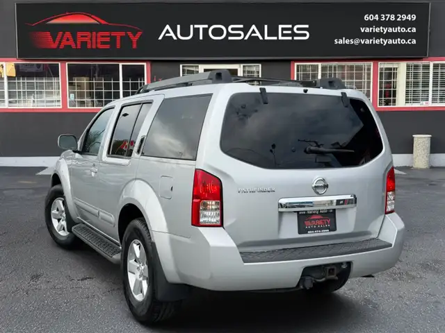 2012 Nissan Pathfinder 4WD 4dr V6 SV, 7 Passenger | Backup Camer - Photo 3