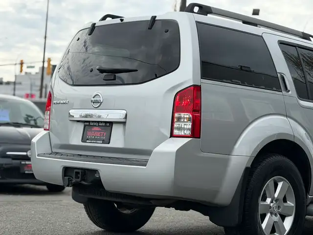 2012 Nissan Pathfinder 4WD 4dr V6 SV, 7 Passenger | Backup Camer - Photo 10
