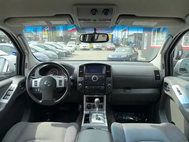 2012 Nissan Pathfinder 4WD 4dr V6 SV, 7 Passenger | Backup Camer - Photo 15