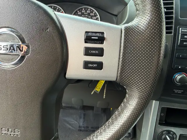 2012 Nissan Pathfinder 4WD 4dr V6 SV, 7 Passenger | Backup Camer - Photo 24