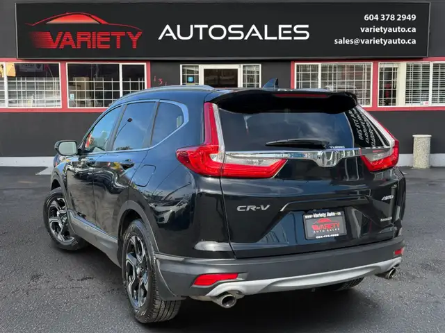 2017 Honda CR-V AWD 5dr Touring, Fully Loaded | Low Fuel Cost, F - Photo 3