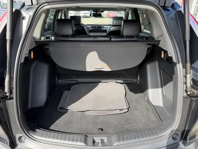 2017 Honda CR-V AWD 5dr Touring, Fully Loaded | Low Fuel Cost, F - Photo 11