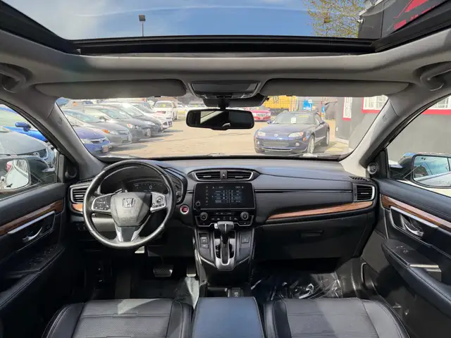 2017 Honda CR-V AWD 5dr Touring, Fully Loaded | Low Fuel Cost, F - Photo 13