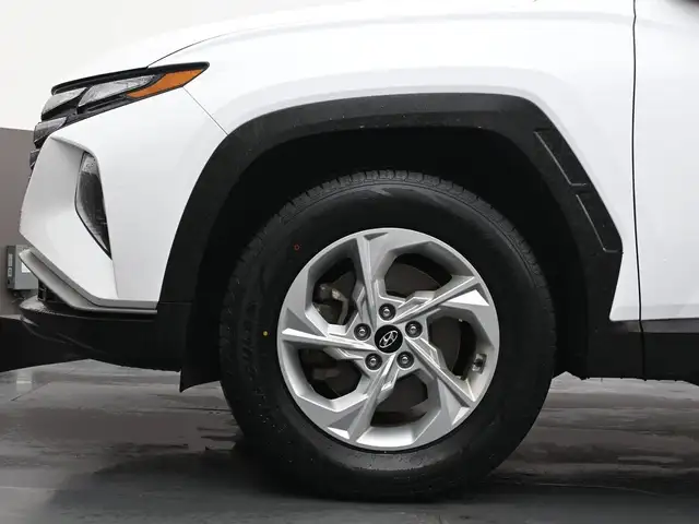 2022 Hyundai Tucson Essential AWD - 902-466-9550 Apple Carplay/A - Photo 4