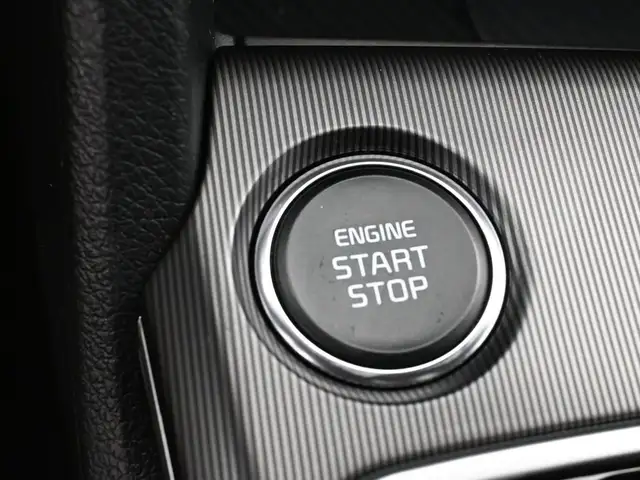 2026 Kia Sportage EX Premium AWD 902-466-9550 ONLY 10,000 KM! A - Photo 9