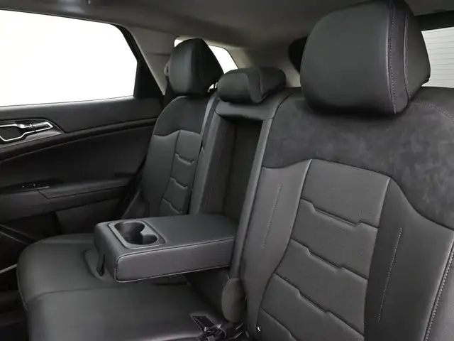 2026 Kia Sportage EX Premium AWD 902-466-9550 ONLY 10,000 KM! A - Photo 18