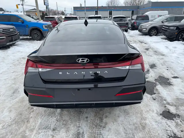 2024 Hyundai Elantra Preferred - Photo 4
