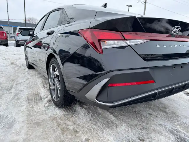 2024 Hyundai Elantra Preferred - Photo 10