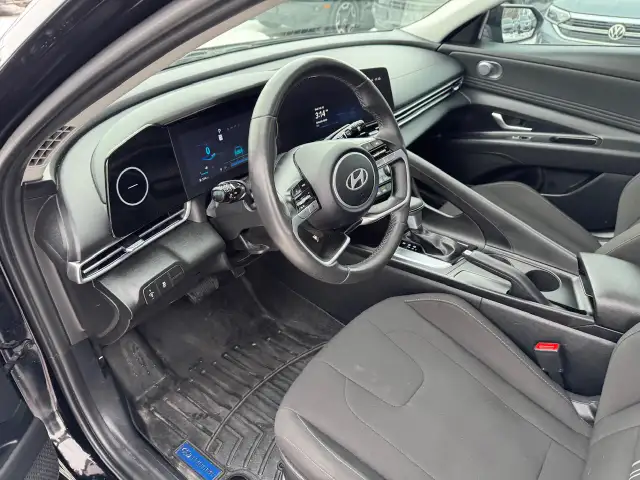 2024 Hyundai Elantra Preferred - Photo 16