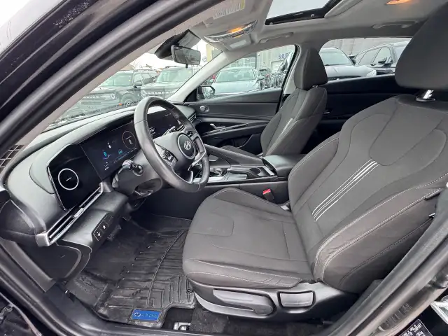 2024 Hyundai Elantra Preferred - Photo 17