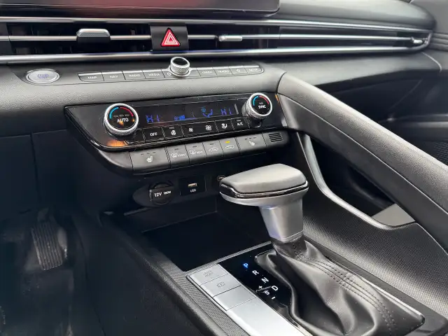 2024 Hyundai Elantra Preferred - Photo 24