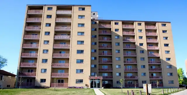 St. Vital - Two-Bedroom Suites Available - Photo 6