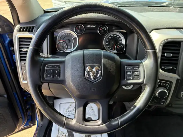 2017 Ram 1500 Crew Cab 4X4 SLT 5.7L - Rebuilt Title - Photo 17