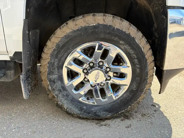 2019 Chevrolet Silverado 2500 Crew Cab 4X4 LT 6.6L - Rebuilt Tit - Photo 9