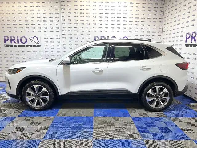 2025 Ford Escape - Photo 2