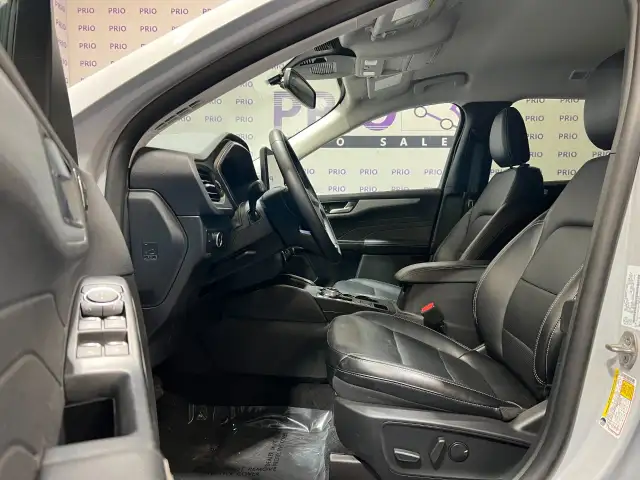 2025 Ford Escape - Photo 13
