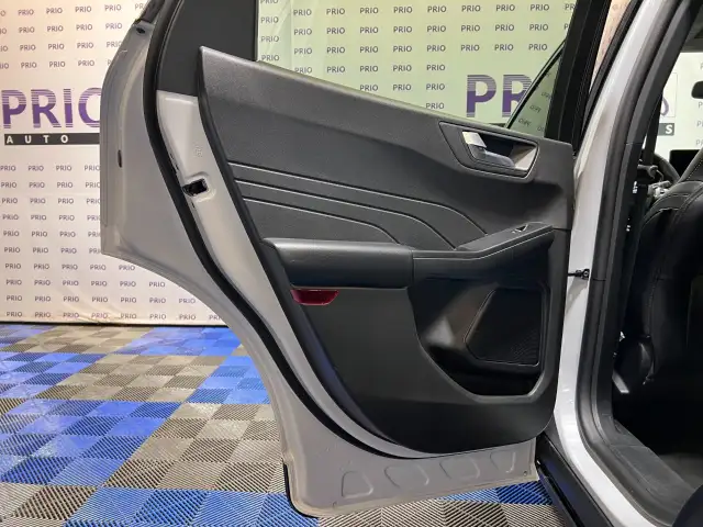 2025 Ford Escape - Photo 15