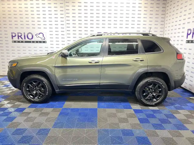 2021 Jeep Cherokee - Photo 2