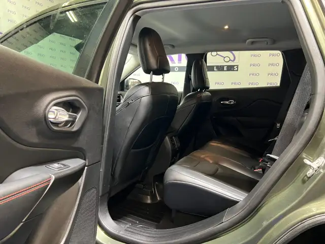 2021 Jeep Cherokee - Photo 17