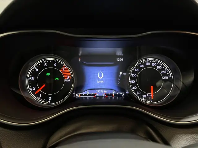 2021 Jeep Cherokee - Photo 24